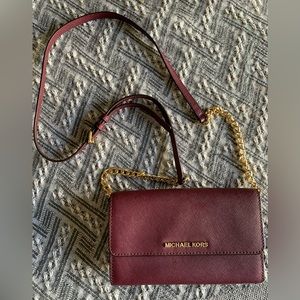 Michael kors crossbody bag